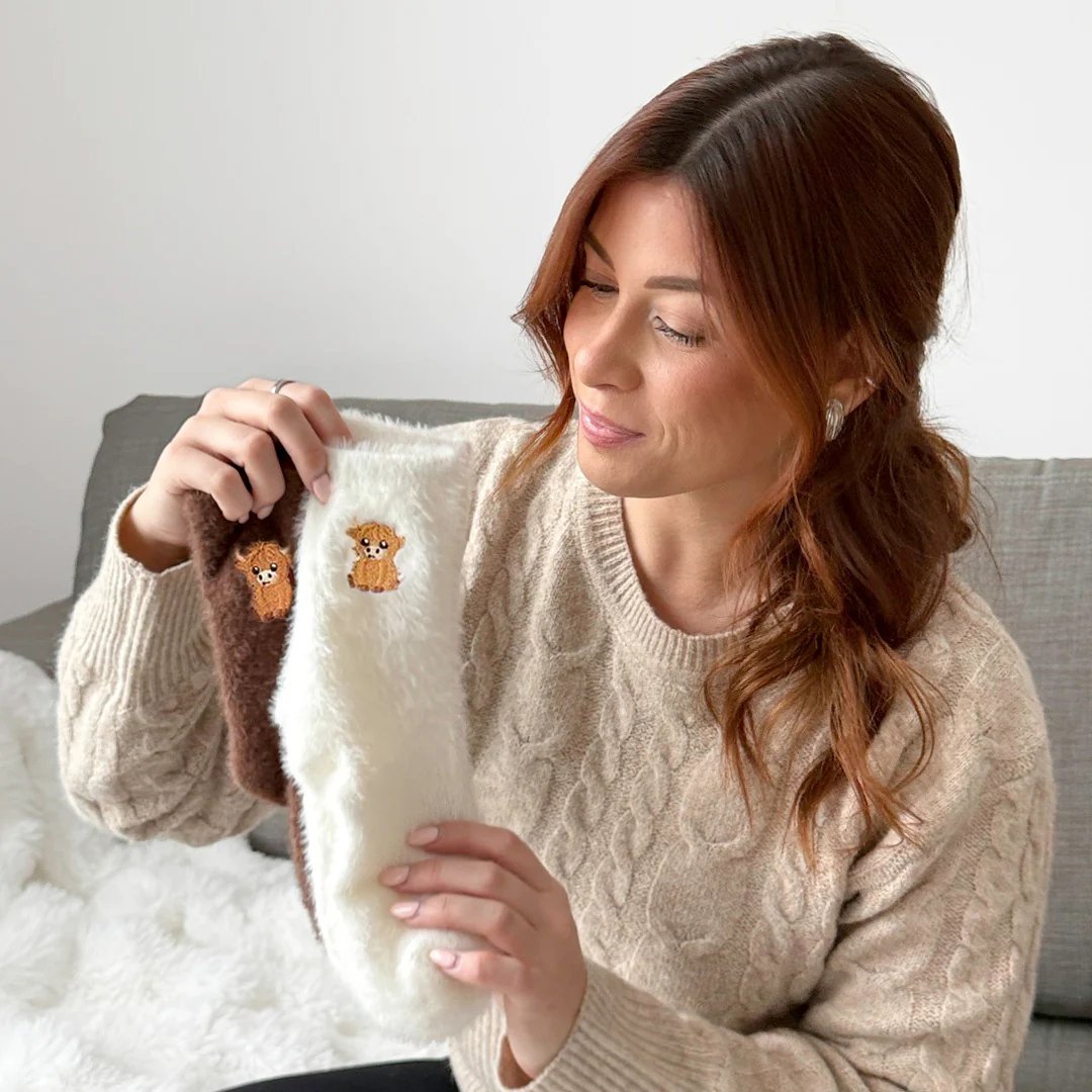 🐾 Thick Plush Highland Cow Crew Socks Soft Skin-Friendly Socks for Home & Office💕